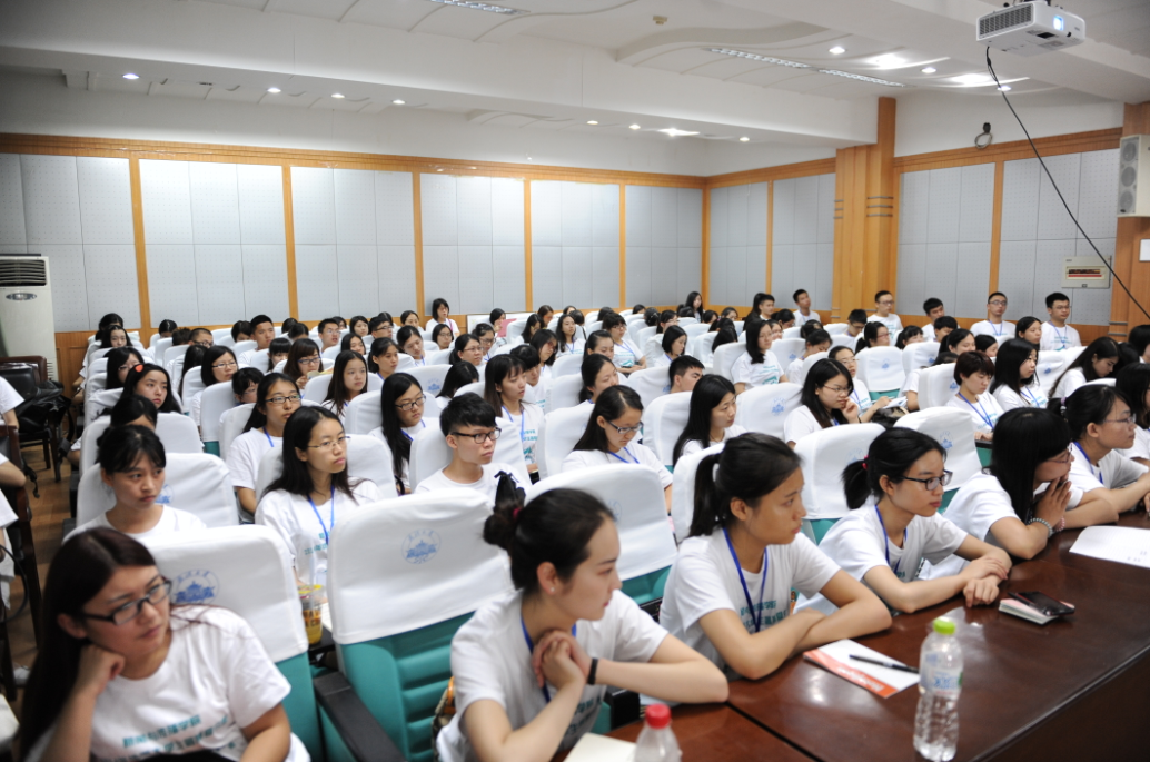 成人直播
2014年优秀大学生暑期夏令营成功举办