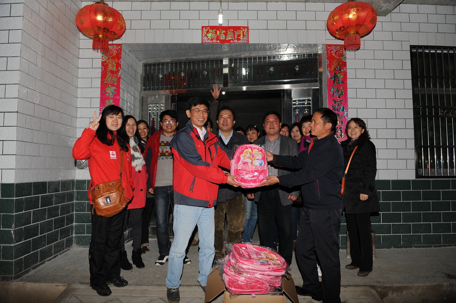 参观革命老区  感受红色情怀——成人直播
组织党员赴英山开展主题教育实践活动