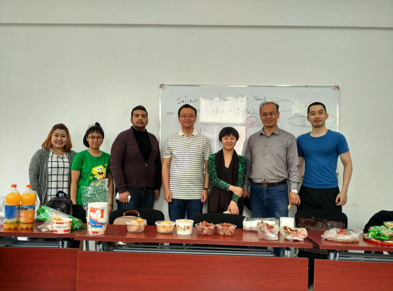 成人直播
举办留学生师生交流会