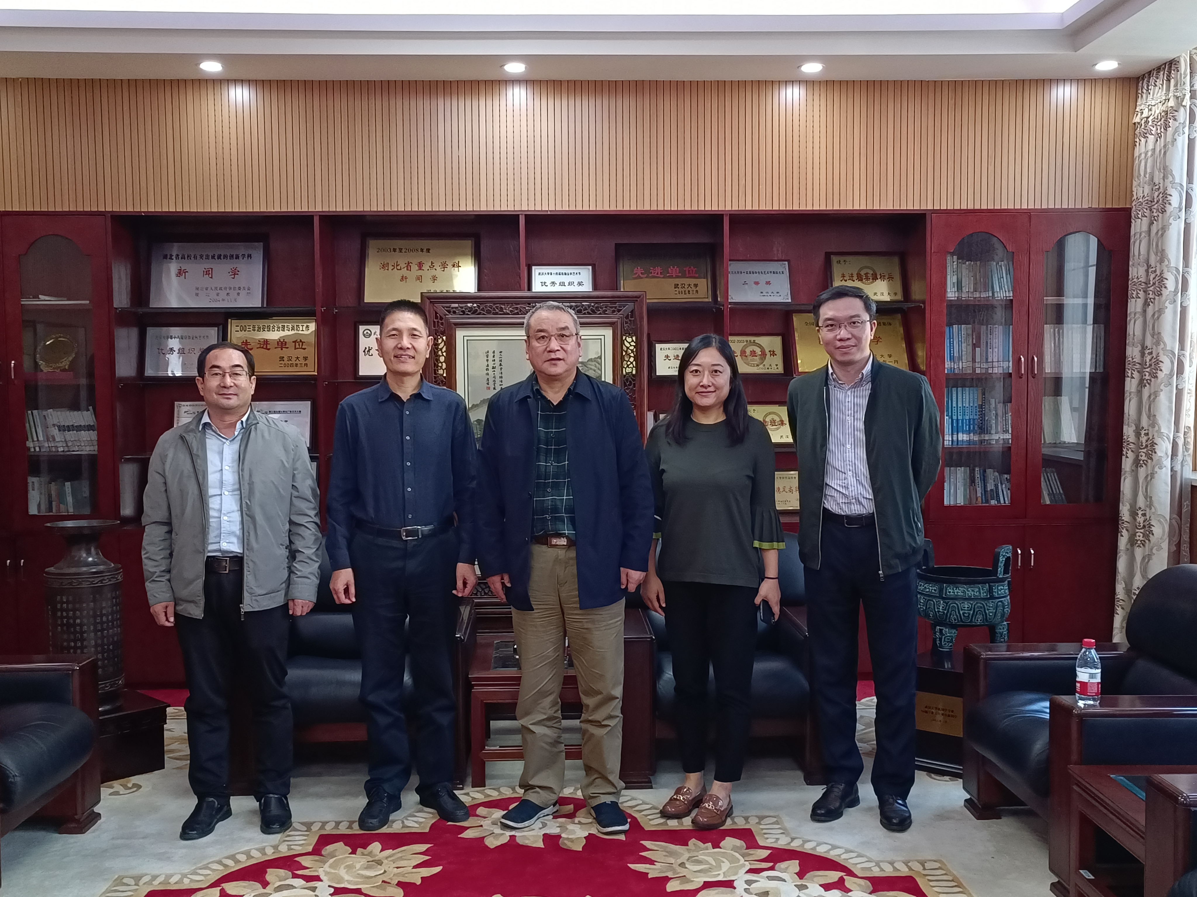 新华社来成人直播
招聘